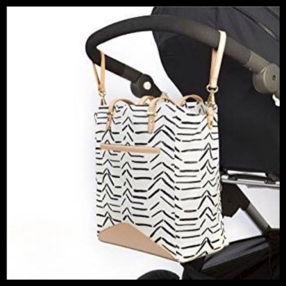 PARASOL Co. VEGAN DIAPER BAG - Picture 3 of 6